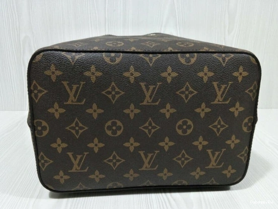 VUITTON LOUIS NÉONOÉ 0506